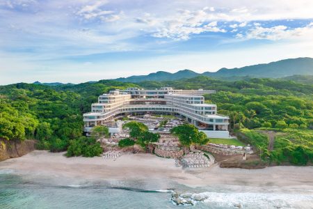 Bahia Mita Surf & Spa Resort